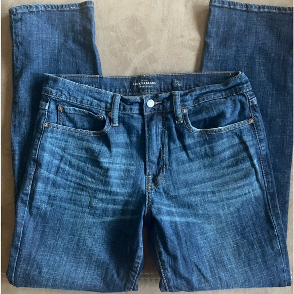 Like New Lucky Brand 33/32 Jeans - Picture 5 of 8